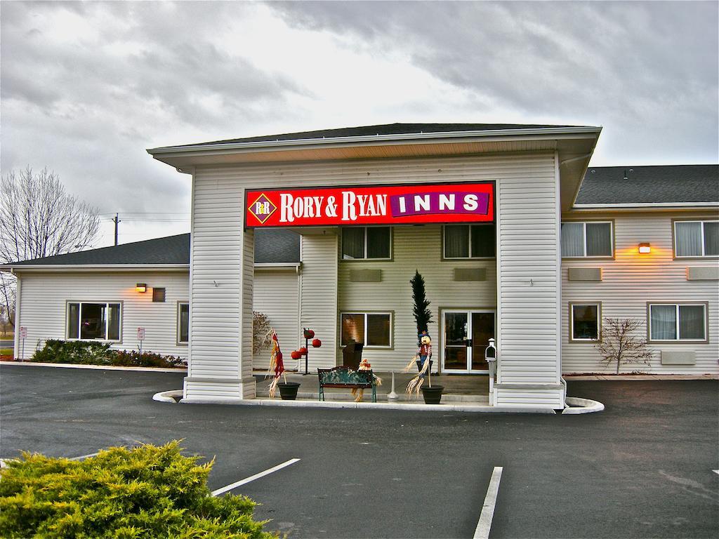 Rory & Ryan Inn Hines Exterior foto